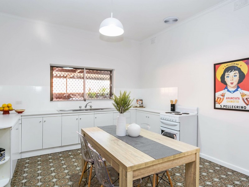 6 Holden Avenue, Woodville West SA 5011