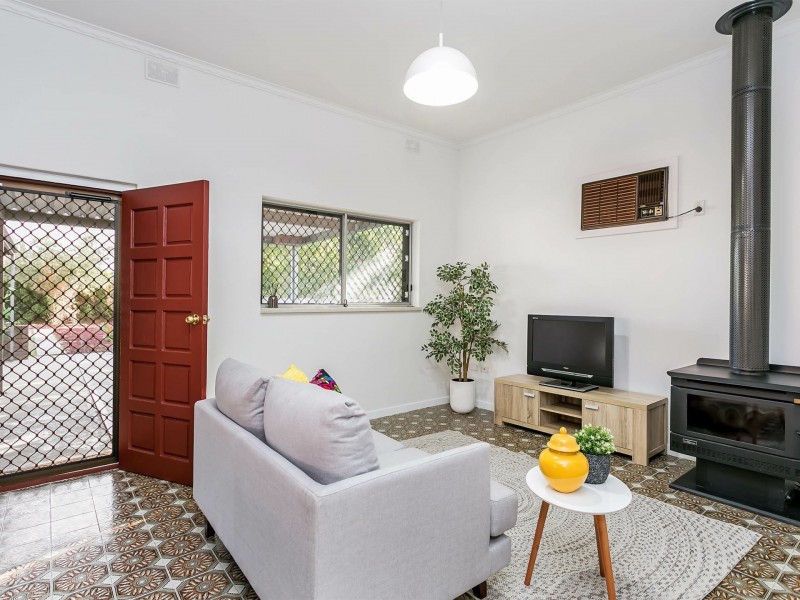 6 Holden Avenue, Woodville West SA 5011