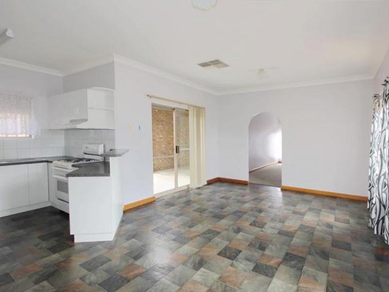 17B Sydney Street, Ridgehaven SA 5097