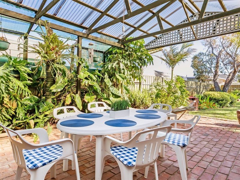 13 Fourth Avenue, Semaphore Park SA 5019