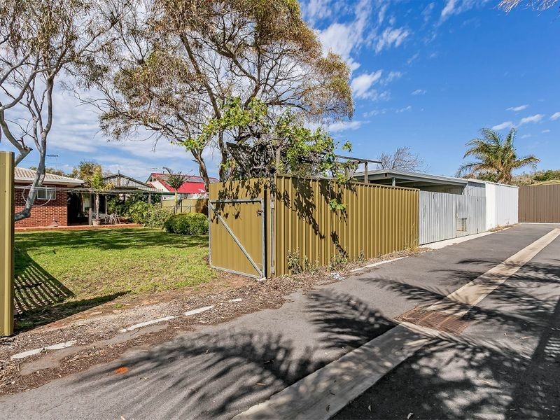 13 Fourth Avenue, Semaphore Park SA 5019