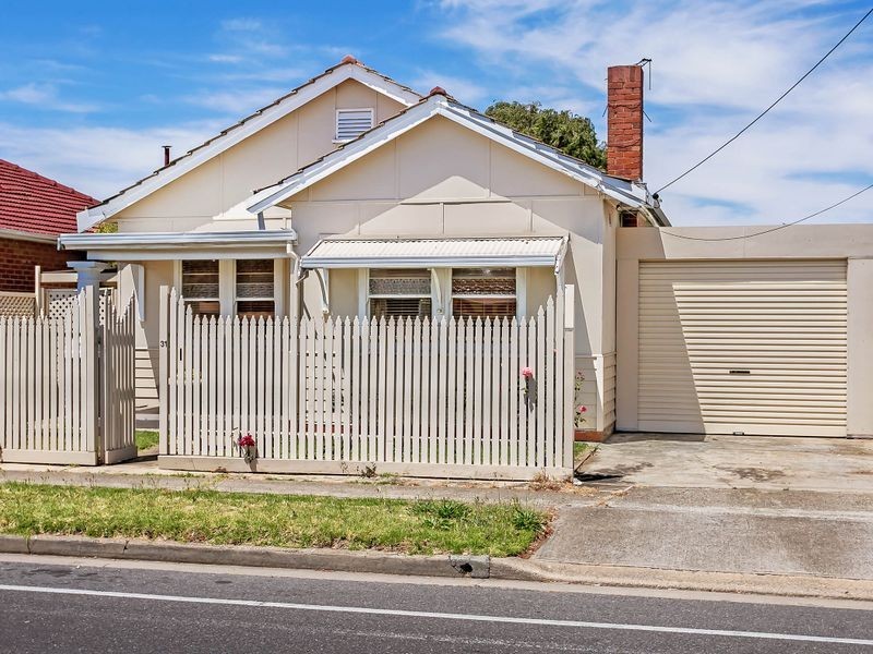 31 Tapleys Hill Road, Hendon SA 5014