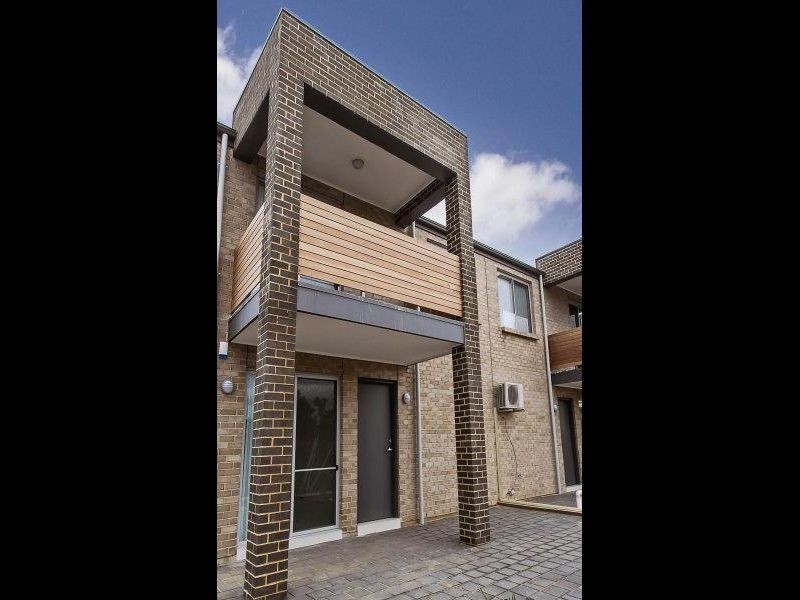 2/152A Trimmer Parade, Seaton SA 5023