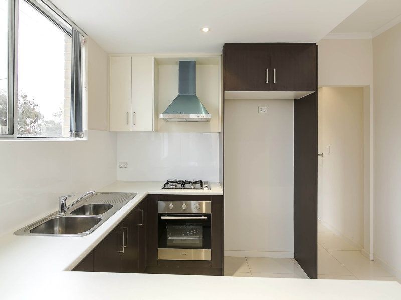 2/152A Trimmer Parade, Seaton SA 5023