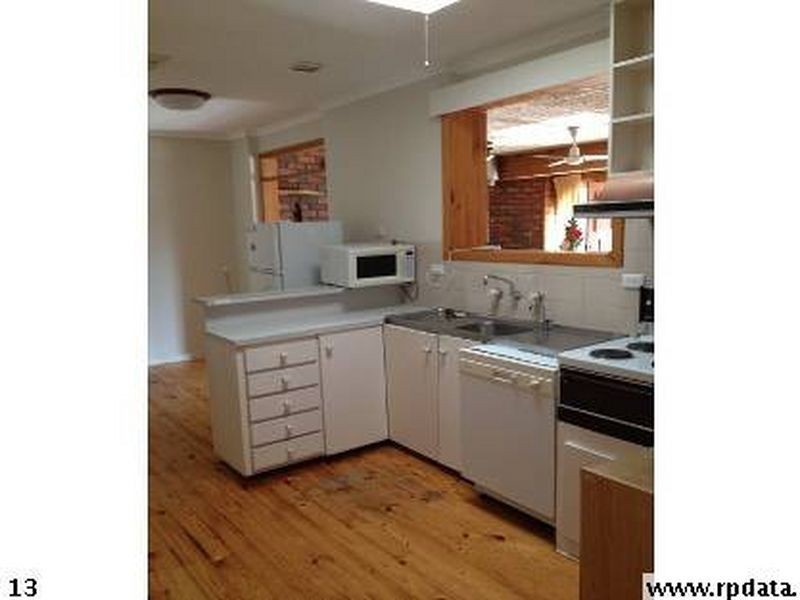 4 Harkness Avenue, Modbury SA 5092