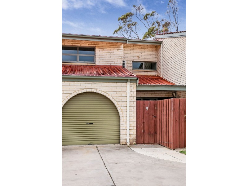 9/1 Mooloola Way, West Lakes Shore SA 5020
