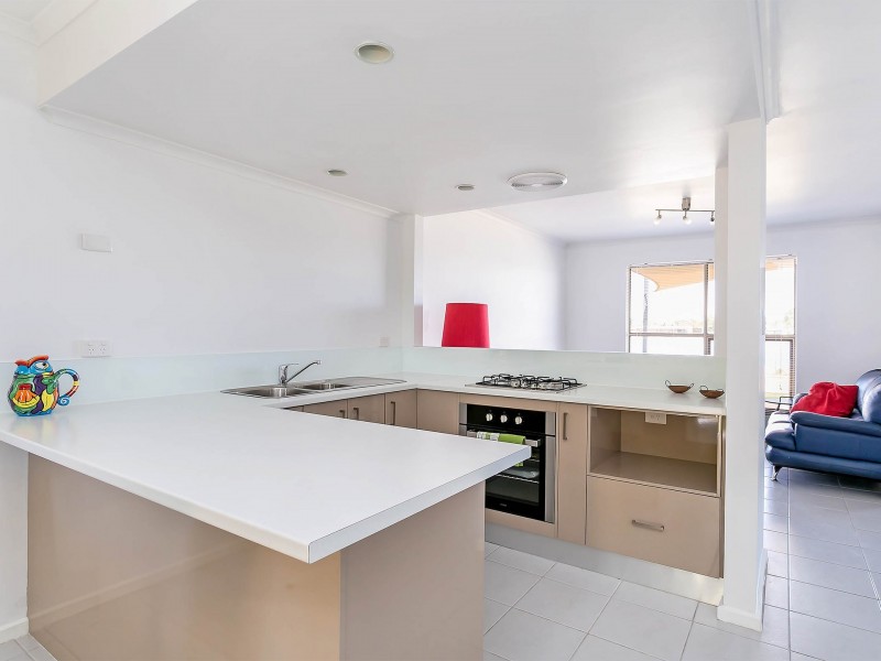 2/17-19 Lord Hobart Way, West Lakes SA 5021