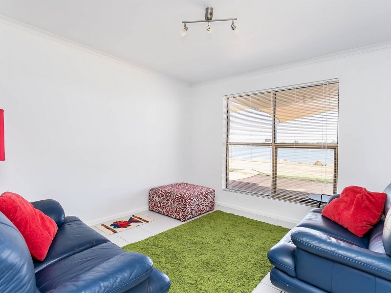 2/17-19 Lord Hobart Way, West Lakes SA 5021