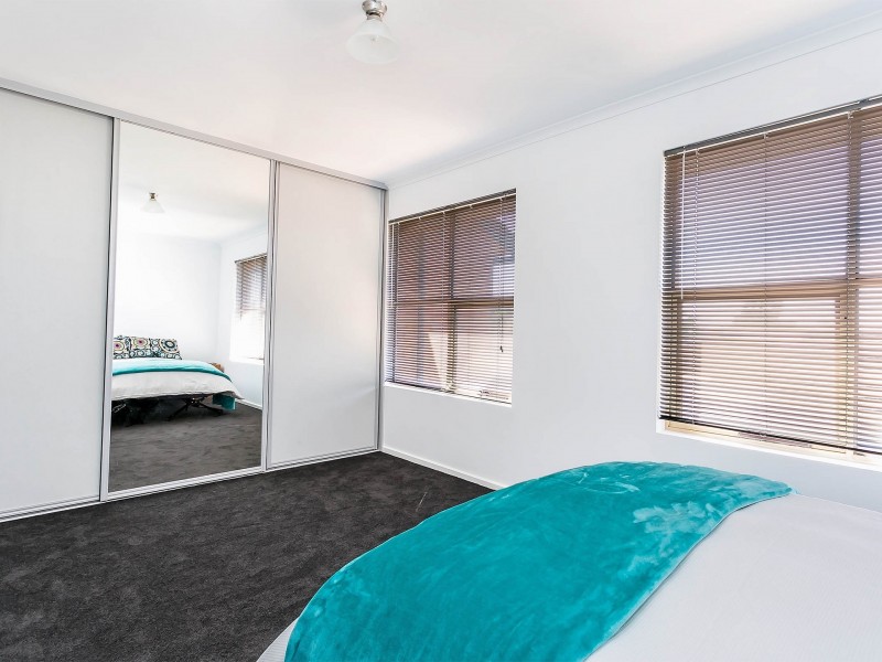 2/17-19 Lord Hobart Way, West Lakes SA 5021