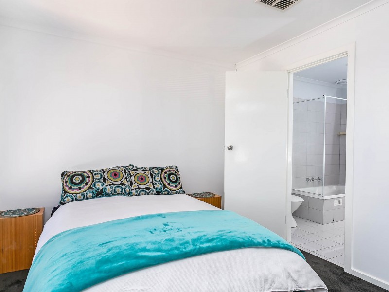 2/17-19 Lord Hobart Way, West Lakes SA 5021