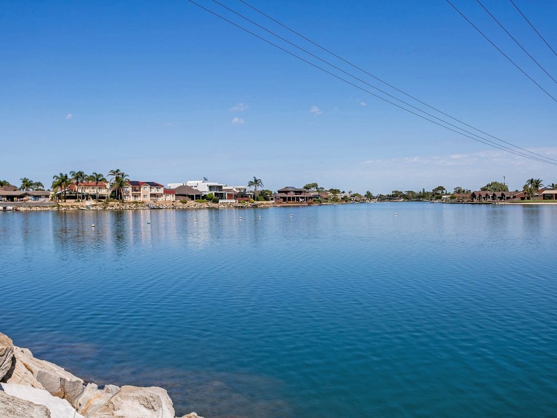 2/17-19 Lord Hobart Way, West Lakes SA 5021