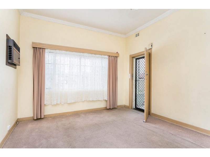 18 Flinders Parade, Flinders Park SA 5025