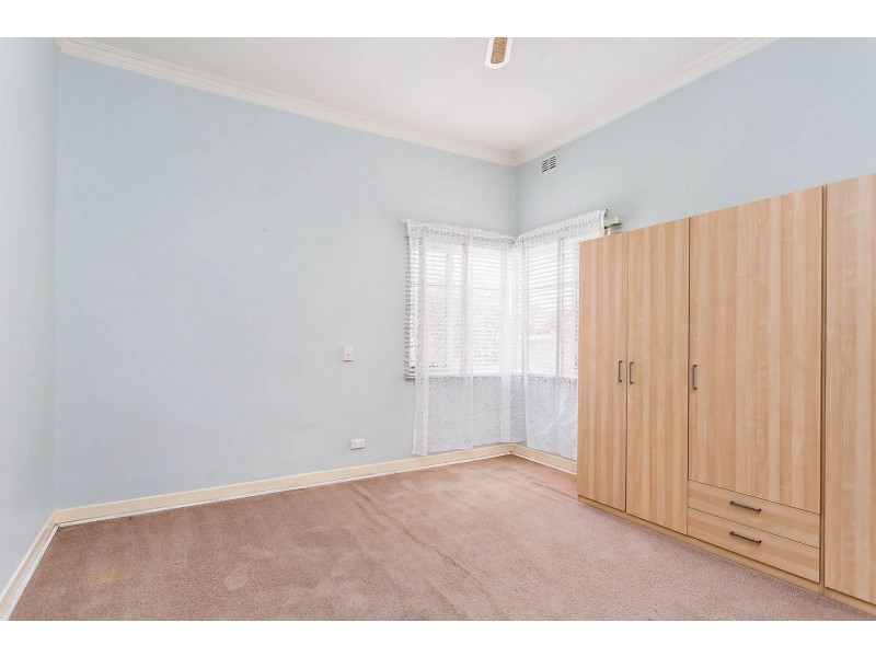 18 Flinders Parade, Flinders Park SA 5025