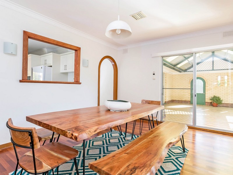 17 Huron Grove, West Lakes SA 5021