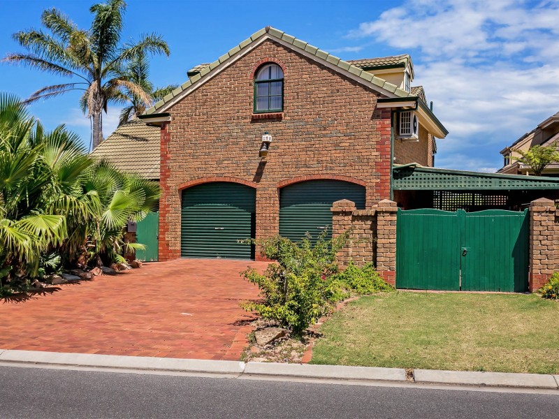 34 McDonald Grove, West Lakes SA 5021