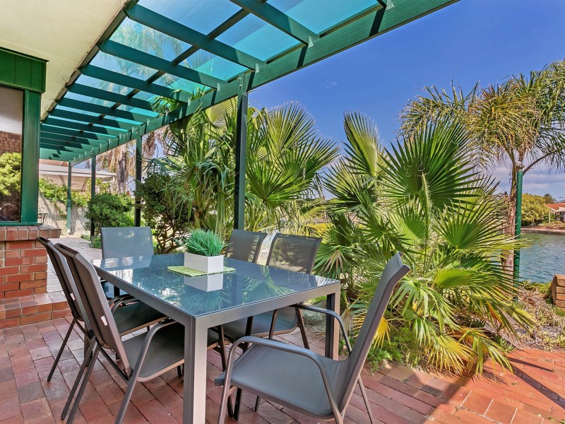 34 McDonald Grove, West Lakes SA 5021
