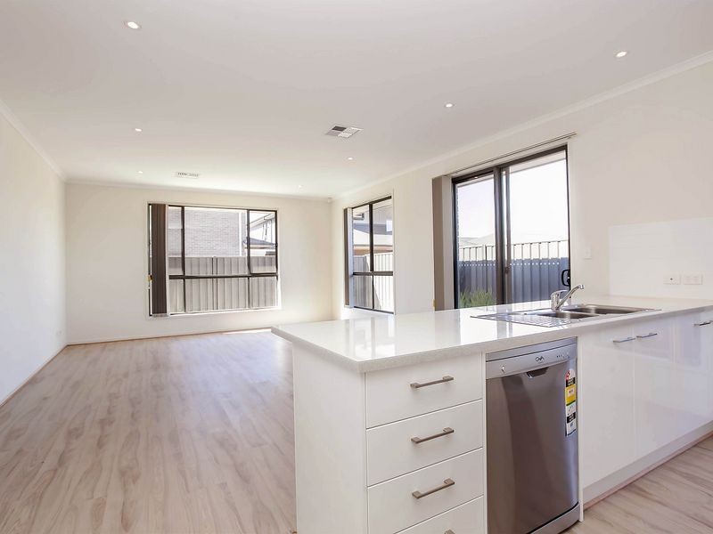 15 Apprentice Street, Woodville SA 5011