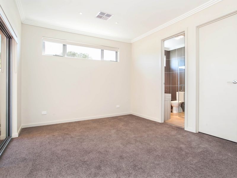 1 Maramba Avenue, West Lakes SA 5021