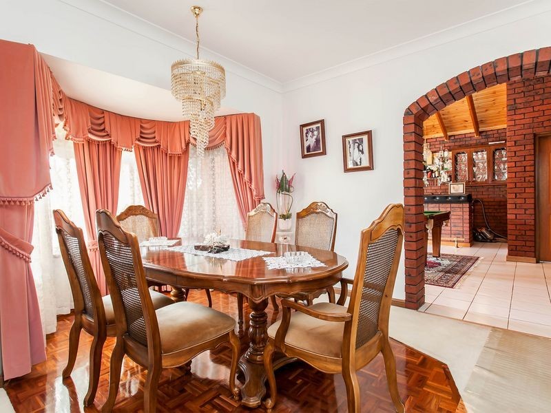 10 Lakeview Avenue, West Lakes SA 5021