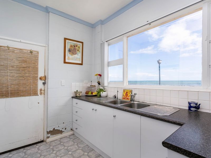1/305 Esplanade, Henley Beach SA 5022