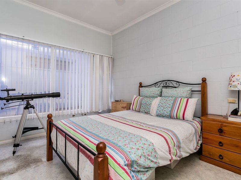 1/305 Esplanade, Henley Beach SA 5022