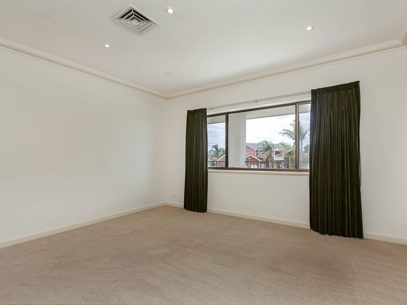 12 Roder Avenue, Kidman Park SA 5025