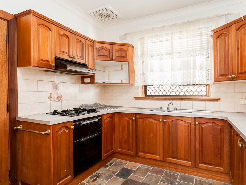 23 Raymond Avenue, Seaton SA 5023