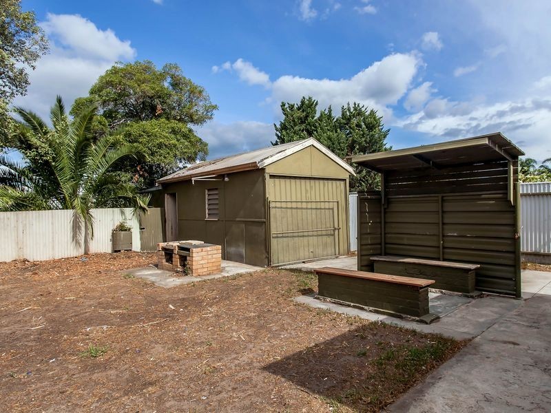 23 Raymond Avenue, Seaton SA 5023