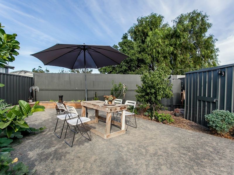 1b Gum Avenue, Dry Creek SA 5094