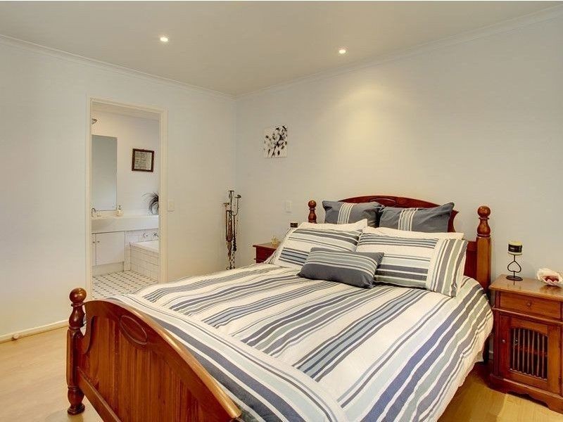 16 Emerald Parade, Ottoway SA 5013