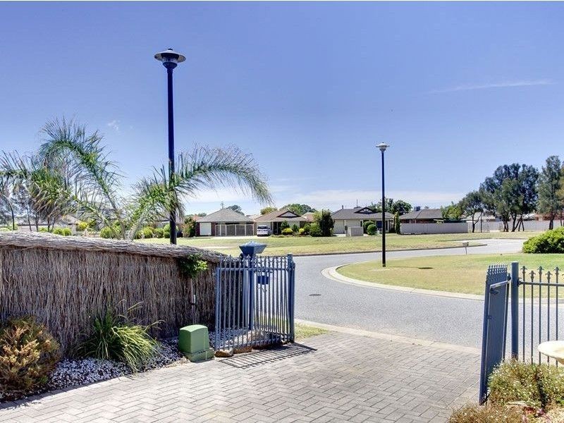 16 Emerald Parade, Ottoway SA 5013