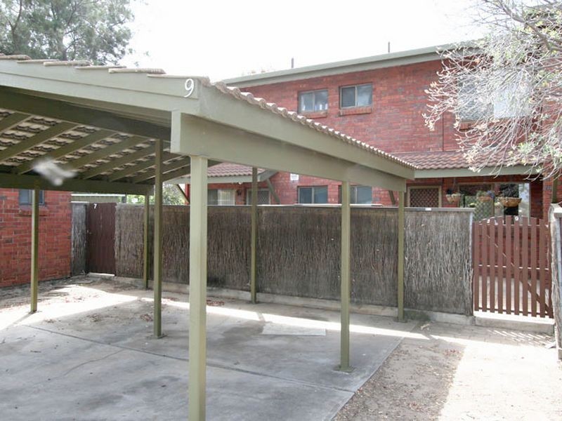 9 Brebner Drive, West Lakes SA 5021