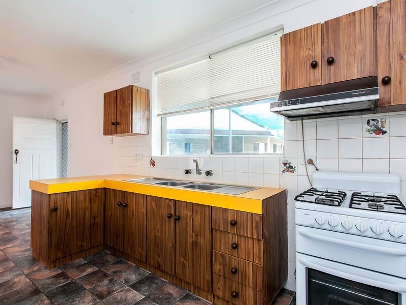 4 Price Avenue, Pennington SA 5013