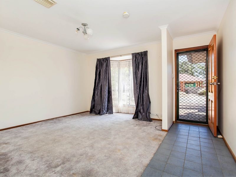 17 Emperor Avenue, Golden Grove SA 5125