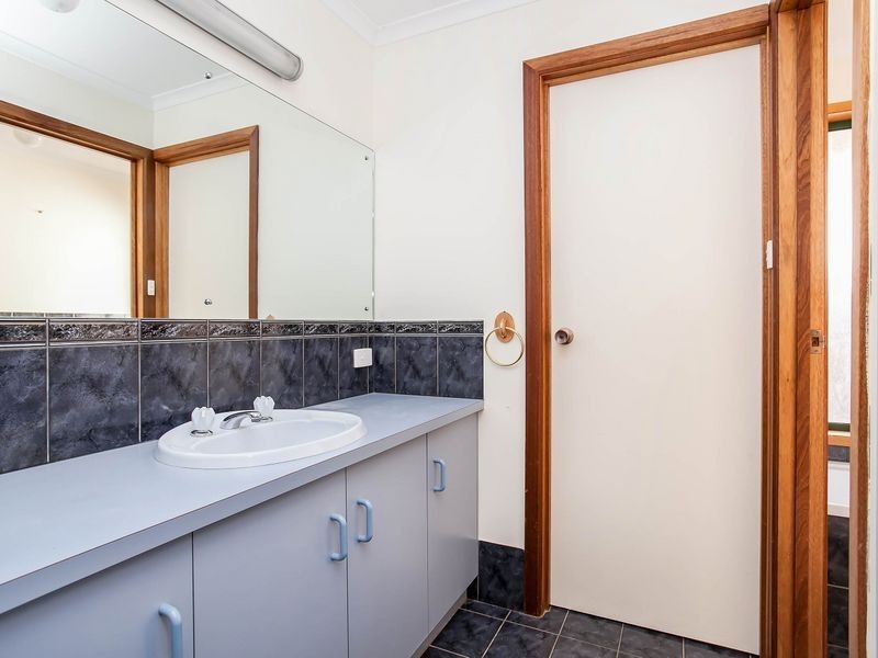 17 Emperor Avenue, Golden Grove SA 5125