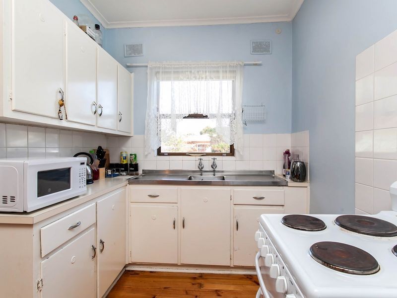 10 Brady Street, Elizabeth Downs SA 5113