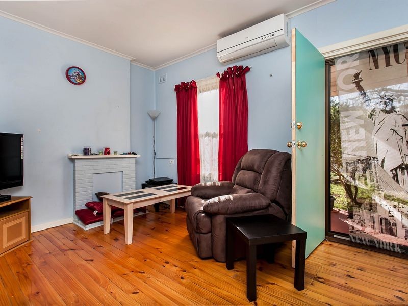 10 Brady Street, Elizabeth Downs SA 5113