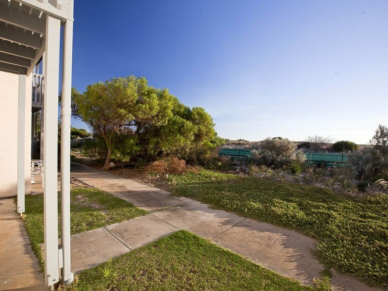 122 Gulf Point Drive, North Haven SA 5018