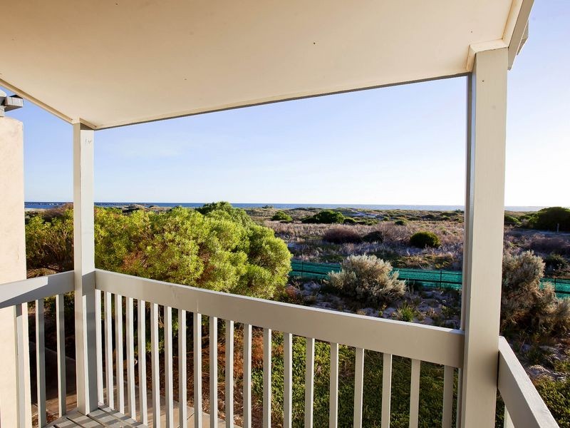 122 Gulf Point Drive, North Haven SA 5018