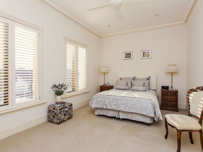 9 Bluelake Court, Tennyson SA 5022