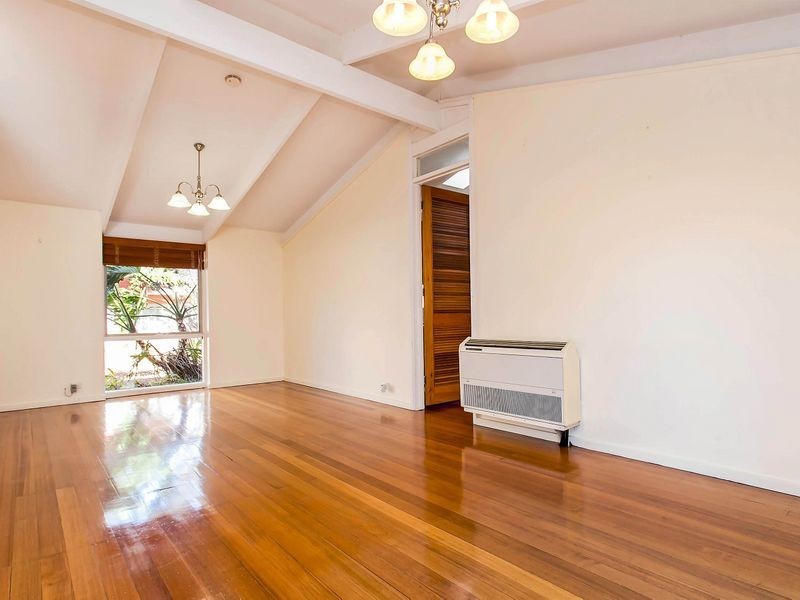 6 Kirra Avenue, West Lakes Shore SA 5020