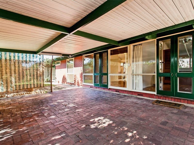 6 Kirra Avenue, West Lakes Shore SA 5020