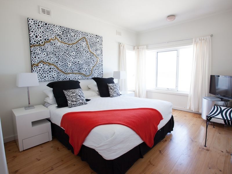 41 North Esplanade, Glenelg North SA 5045