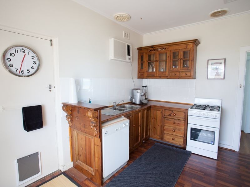 41 North Esplanade, Glenelg North SA 5045