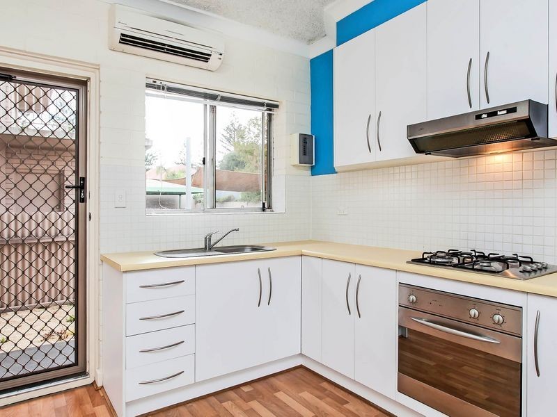 3/11a Alexander Street, Largs Bay SA 5016