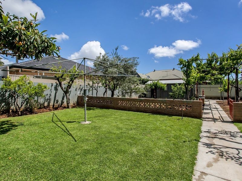 28 Nalara Avenue, Rostrevor SA 5073