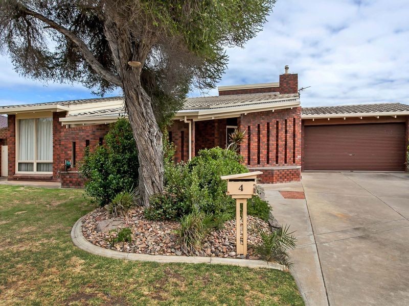 4 Lytham Place, West Lakes SA 5021
