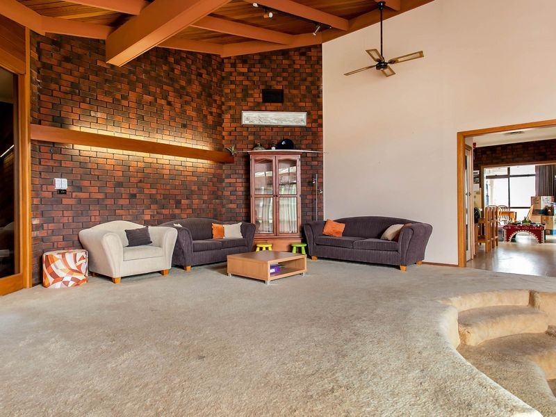 4 Lytham Place, West Lakes SA 5021