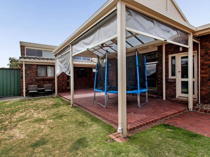 4 Lytham Place, West Lakes SA 5021