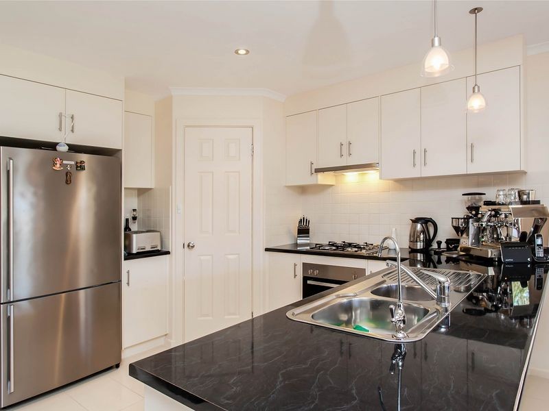 2 Cameron Avenue, Findon SA 5023